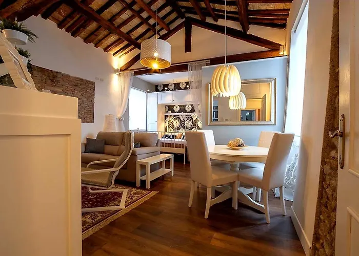 La Casa Nel Castello